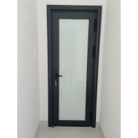 Cửa đi phòng và Toilet