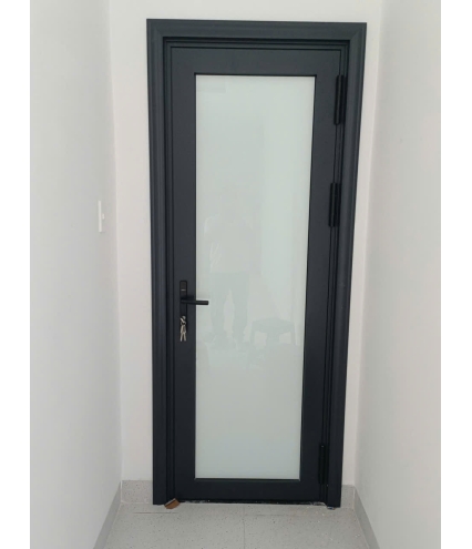 Cửa đi phòng và Toilet