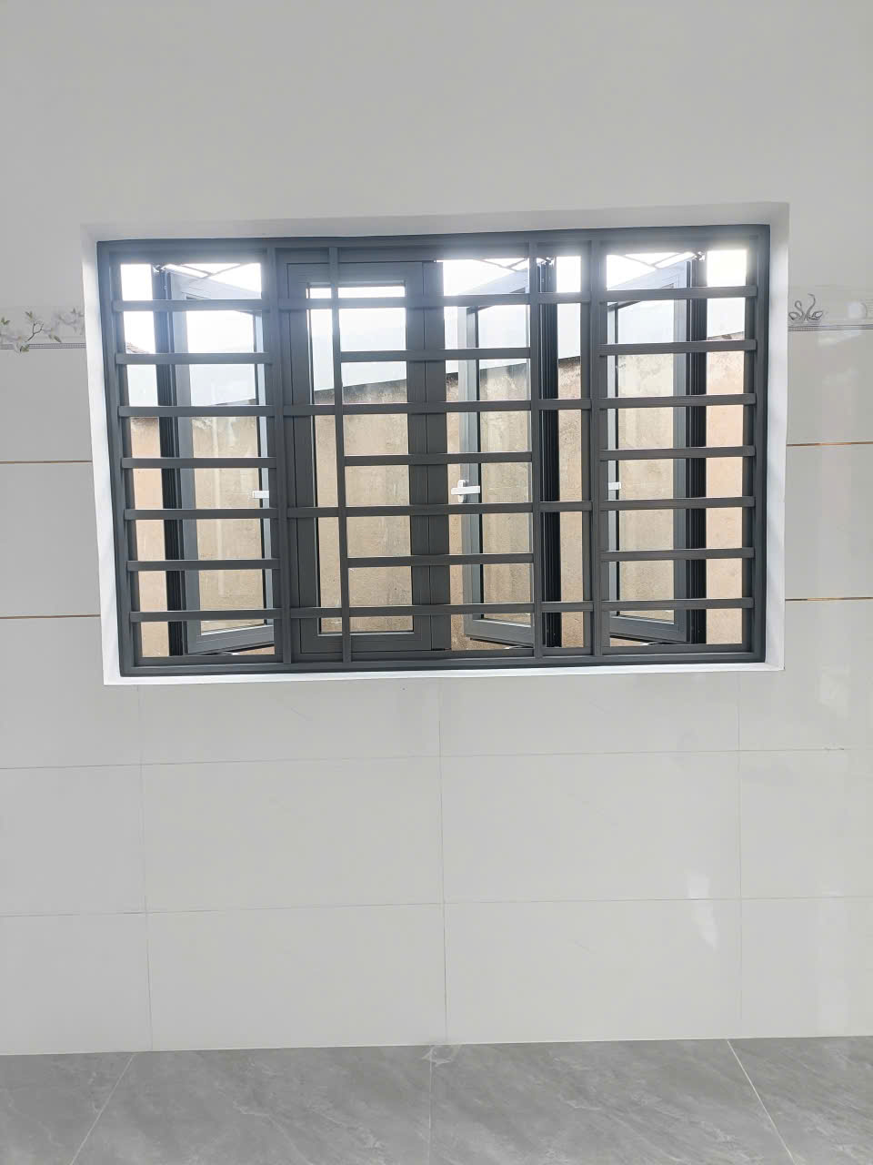 Cửa nhôm Xingfa hệ 65 có ưu điểm gì khi dùng cho mặt dựng?